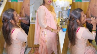 Indian Aunty Offers Desi Sex In Kitchen Creampie