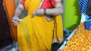 Beautiful Indian Bhabhi Wearing A Saree In Hd Videos